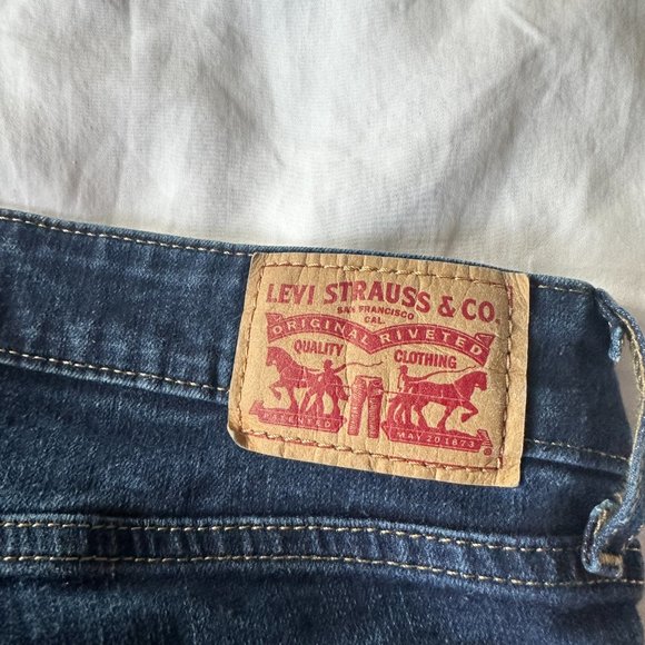 Levi's 711 SKINNY WOMEN'S JEANS - size 30WX30L - Picture 13 of 16